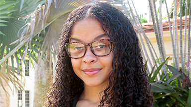 Ms. Viviana Rivas 