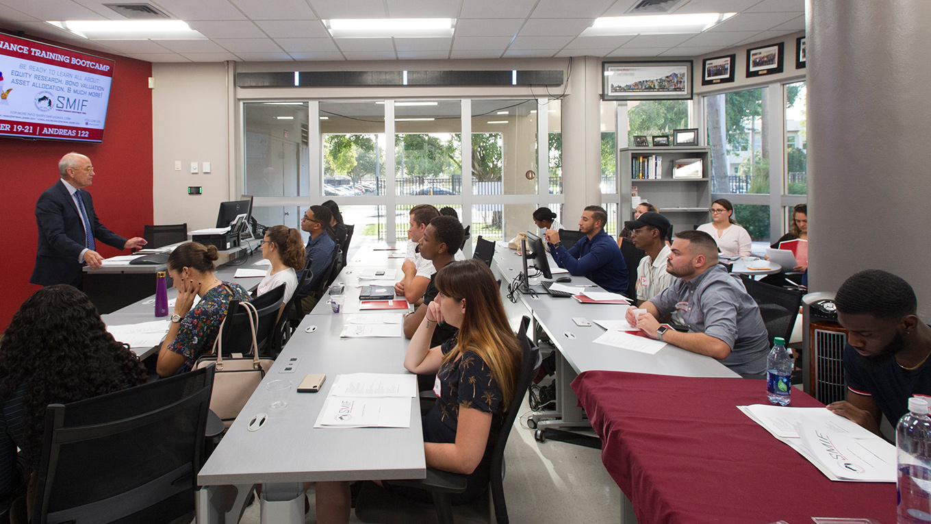 Undergraduate Programs School of Business Barry University, Miami, FL