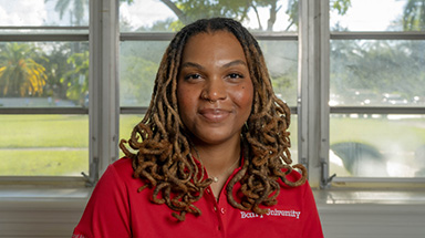 Nia Henderson